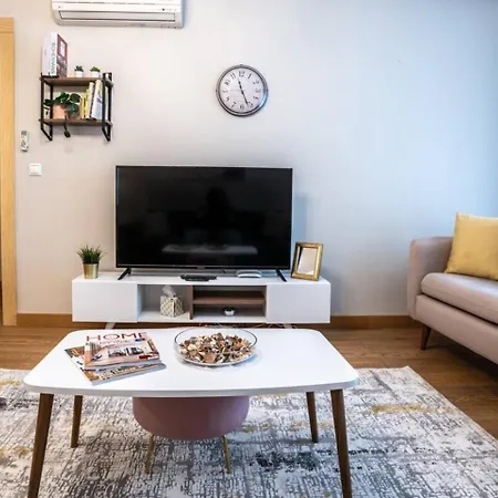 Full Near Osmanbey Metro Nianta * 伊斯坦布尔