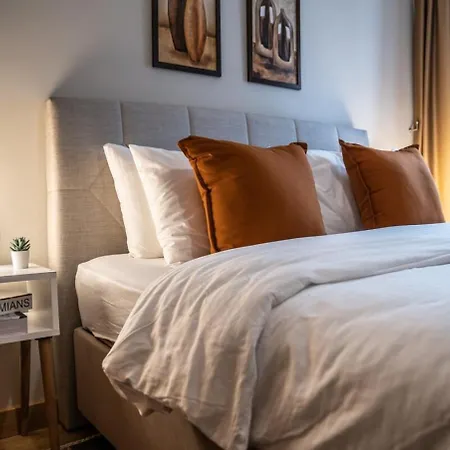 Full Near Osmanbey Metro Nianta Apartment *