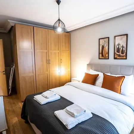 Full Near Osmanbey Metro Nianta Istanbul
