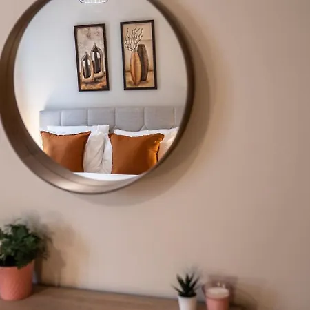 Full Near Osmanbey Metro Nianta * Istanbul